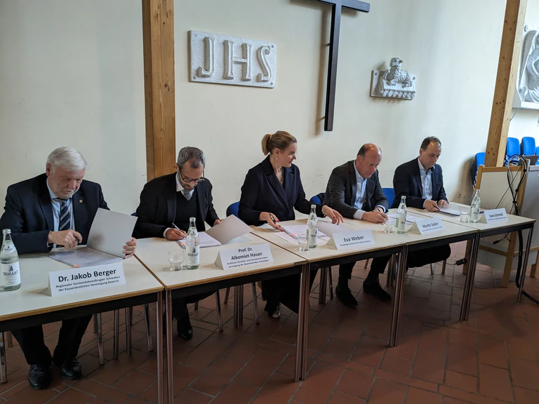 PK Kooperationsvereinbarung Suchthilfe St. Johannes — © Bild: Radio Augsburg