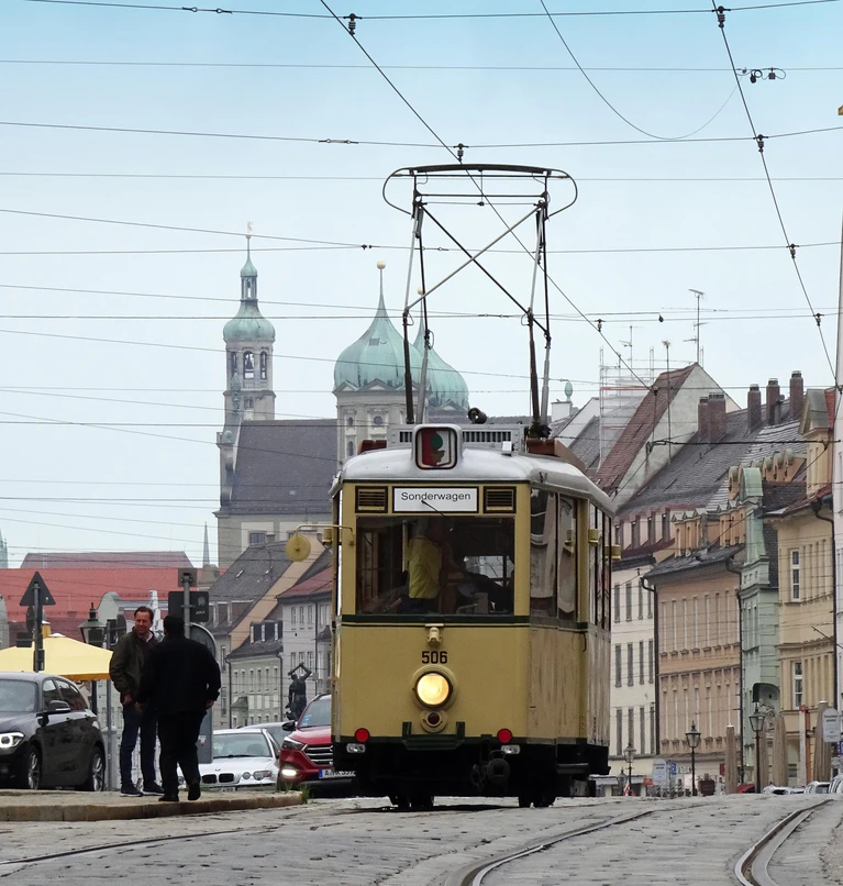 Straßenbahn, alt — © Bild: Stadtwerke Augsburg